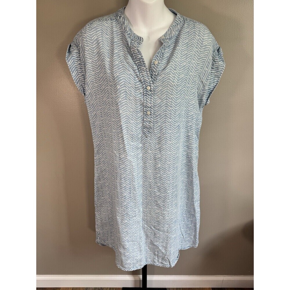 Vineyard Vines Light Blue and White Chevron Midi Dress